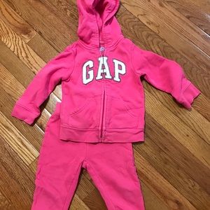 Gap kids sweatsuit set for girl.. pink